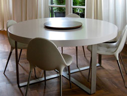 Tisch Bild 3